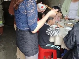 我和妽妽的婬乱生活：一款实用的多功能工具