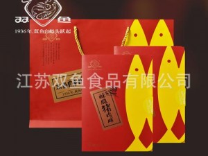 推荐的商品介绍是：鲤鱼乡散装肉脯，口感鲜美，营养丰富，是休闲时光的最佳伴侣